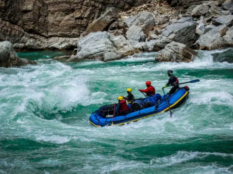 Wilderness rafting adventure from Seuli to Chisapani