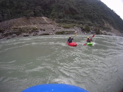 Charaudi to Fishling kayaking journey on the Trishuli River with scenic Himalayan landscapes